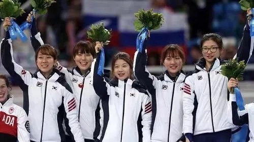 3000米接力决赛韩国女队抢跑是策略,为什么韩国速滑选手总犯规?