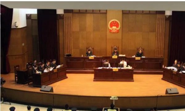 为了碰瓷,男子狠到拿砖头砸断自己的手指,如此做构成什么犯罪行为?