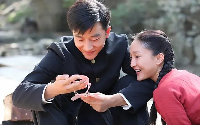 黄轩拍了很多大导演的电影为什么粉丝量还是那么少?
