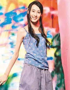 同是未婚生子,为何吴佩慈与梁洛施命运却大不同?