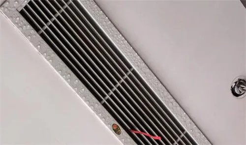 空调出风口滴水怎么回事