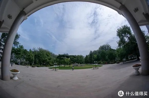 穷玩无反 篇四:高性价比鱼眼之选:三阳(walimex) 8mm f2.8鱼眼镜头