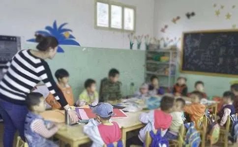 幼儿园小班美术教案