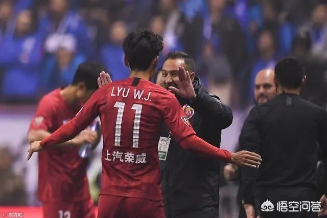 你觉得今年中超冠军是哪个队?上港恒大几率多大?