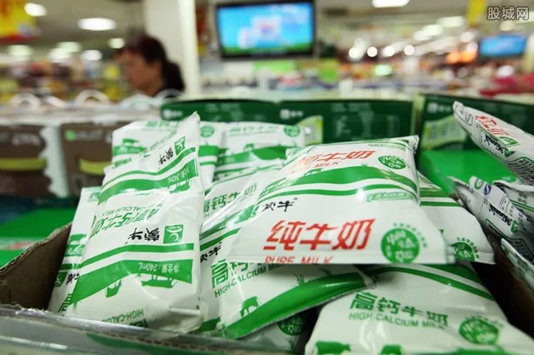乳业造谣者落网 在微信朋友圈恶意造谣破坏行业