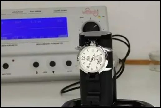 梅花手表属于什么档次的?