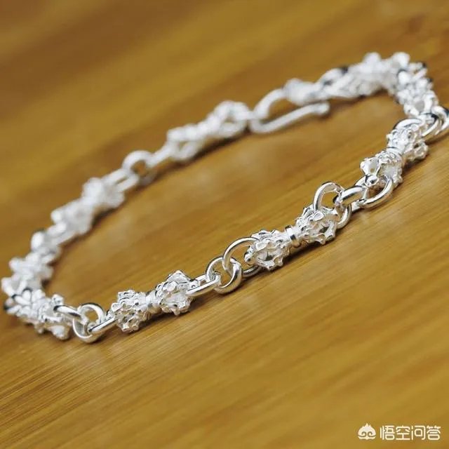 白银手链如何清洗?