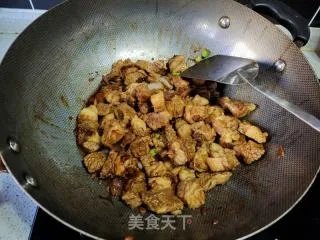 牛腩炖萝卜
