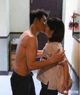 电影、电视剧拍吻戏时,发生过哪些令人尴尬的事?