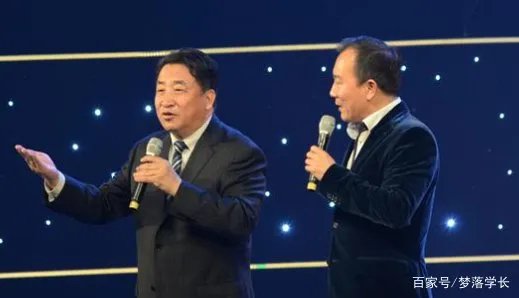 侯耀文已经离世13年,被戴志诚夺走的美女老婆,如今过的怎么样?
