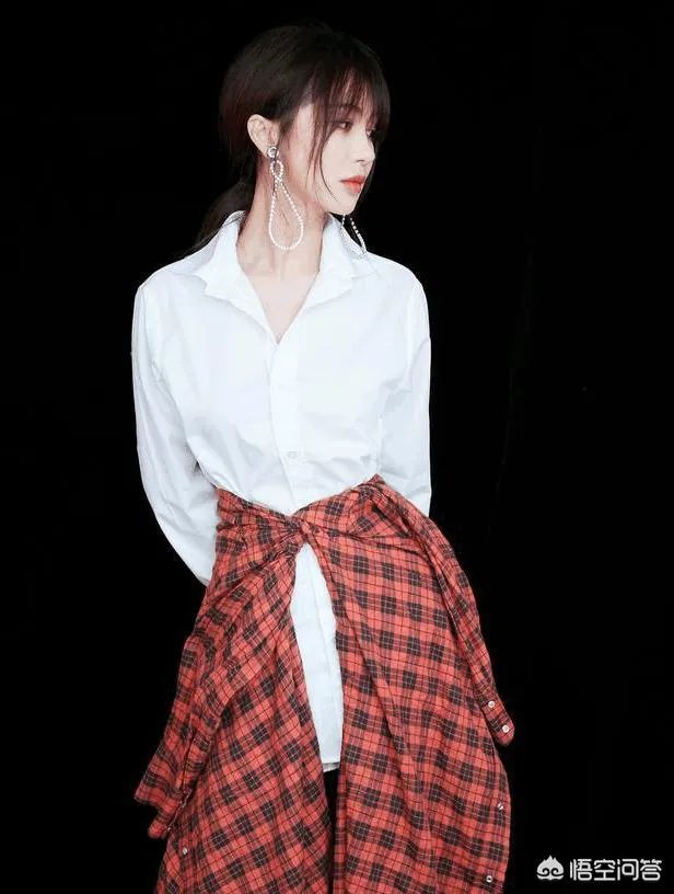 李菲儿是谁?为何近日频频上热搜?