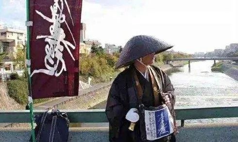 早年在日本,为什么人想吃肉就得偷偷摸摸的吃?