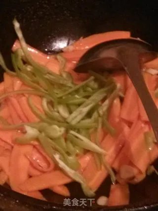 胡萝卜炒肉