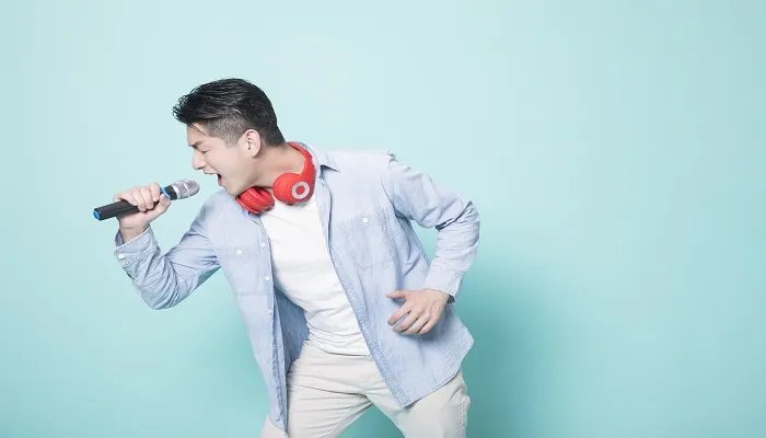 沙漠骆驼原唱 沙漠骆驼是谁唱的