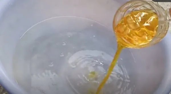 怎样正确使用藿香正气水洗头