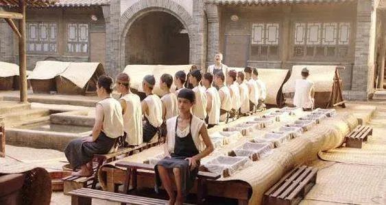 如何评价电视剧《芝麻胡同》?