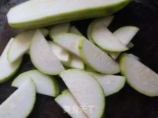 咸蛋节瓜汤