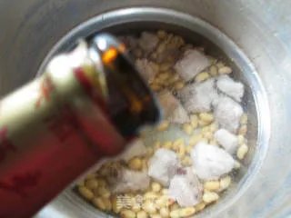 黄豆排骨汤