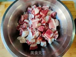 牛腩炖萝卜