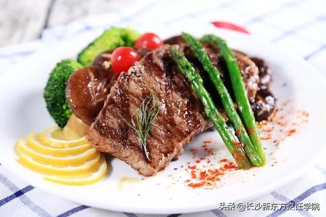 学西餐主要是学什么？