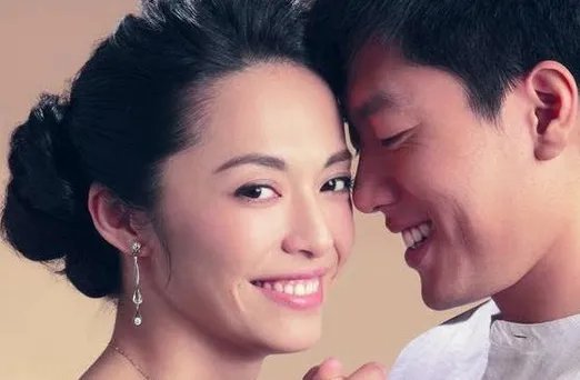 姚晨凌潇肃为什么离婚？
