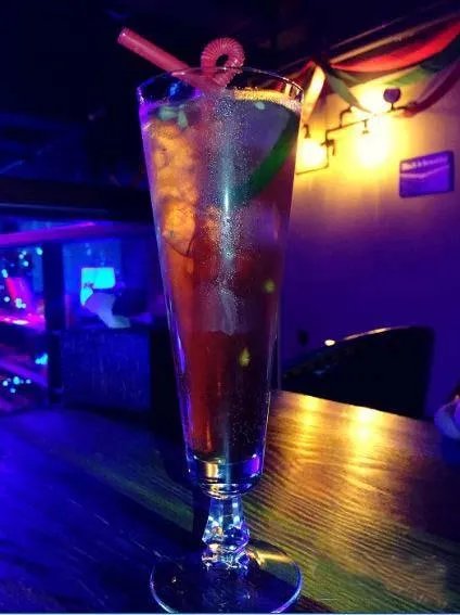 大连有哪些好玩的酒吧?