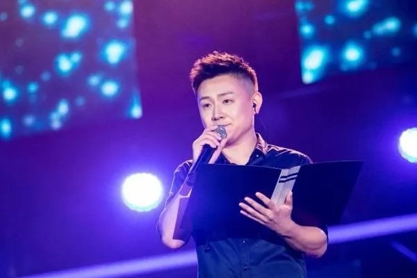 边江和姜广涛