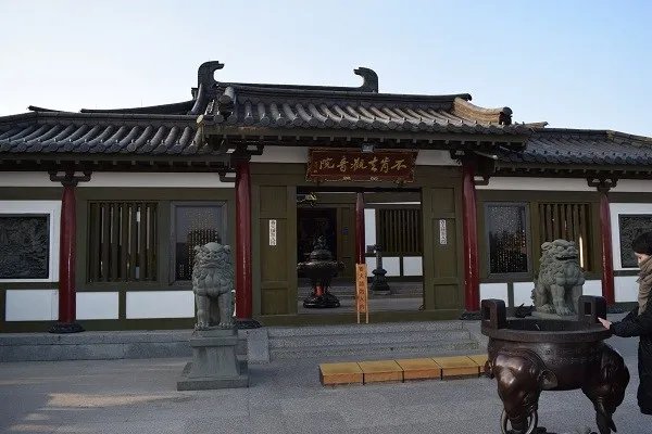 巴黎圣母院失火后或无法挽救,为何我国古建筑多为木质却很少失火?