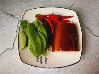 荷兰豆炒腊肉