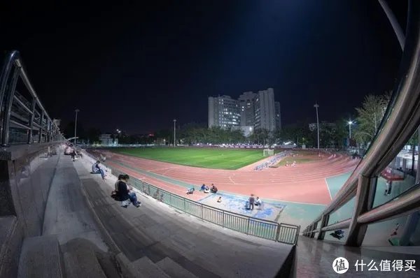 穷玩无反 篇四:高性价比鱼眼之选:三阳(walimex) 8mm f2.8鱼眼镜头