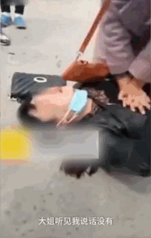 如果心肺复苏时医生将患者肋骨按断,到底需不需要承担责任?为什么?