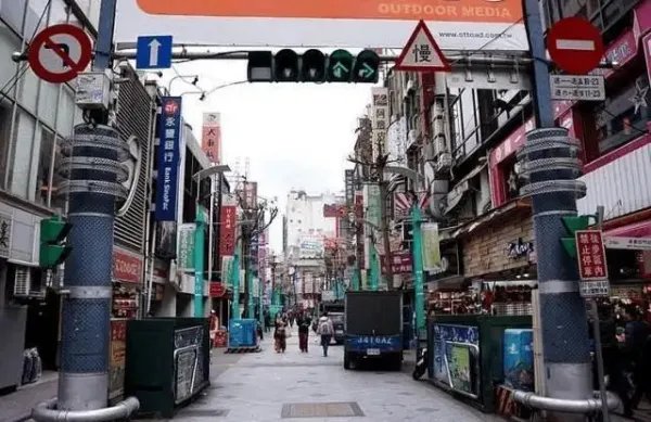 台湾省街道用大陆城市命名，你发现了吗？这是为何？