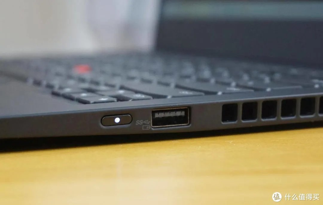 高端商务本首选,联想ThinkPad X1 Carbon 2020测评