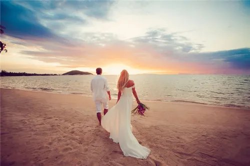 海边婚纱照图片赏析 海边唯美婚纱照怎么拍