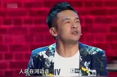 到底该怎么评价周云鹏的喜剧?