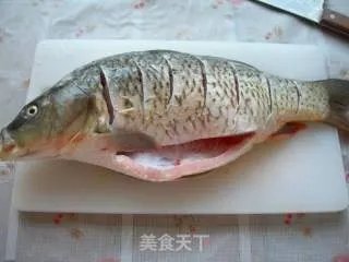 红烧鲤鱼