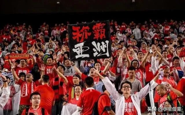 怎么评价恒大亚冠联赛半决赛次回合发布的海报“信念之光”?