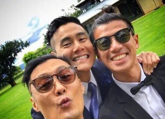 余文乐当爸,彭于晏含糊回应:你们去问他。你们怎么看?