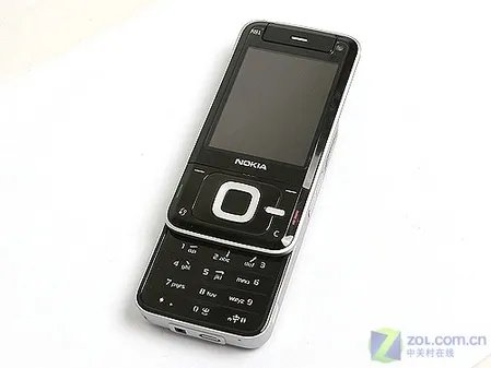 N-GAGE游戏强机 行货诺基亚N81降至2680