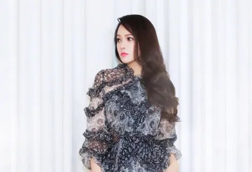 哈利开微博,伊能静发文:你不再是伊能静儿子,你是你自己,怎么回事?