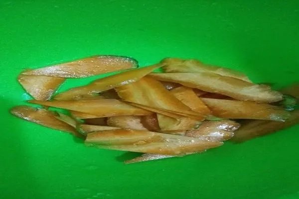 茶树菇炒肉的做法