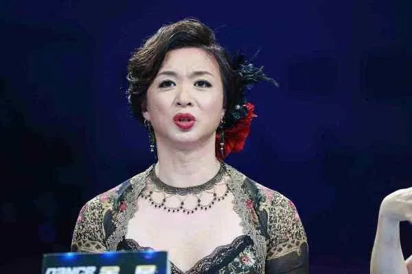 金星怼了娱乐圈那么明星大腕,为何无人回怼,金星在娱乐圈是怎样的存在?