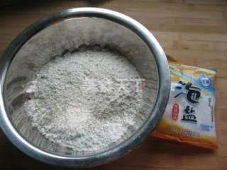 自制鸡蛋面的做法,自制鸡蛋面怎么做好吃,自制