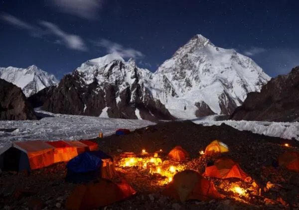世界三大高峰,山上死尸无数(珠穆朗玛峰,乔戈里峰,干城章嘉峰)