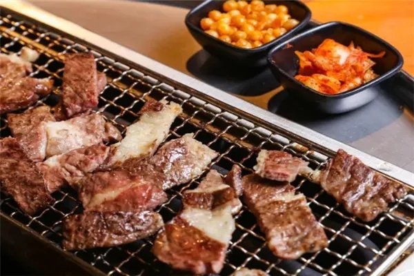 亳州十大美食店排行榜:苏小楼上榜,繁花音乐餐厅第一