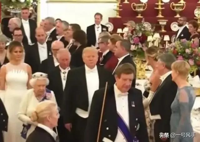 美国特朗普为什么执政能力这么差，美国人为什么不推翻他下台？