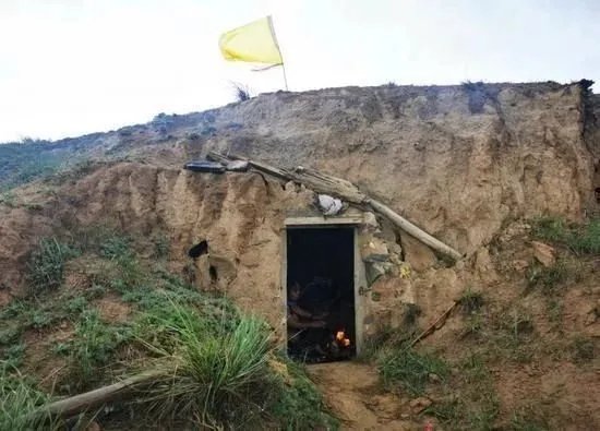 牧羊人连救六名山地越野赛选手,该如何看待牧羊人的行为?