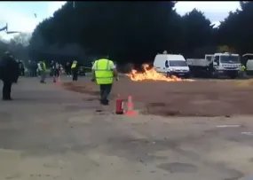 巴黎郊区发生爆炸是怎么回事？