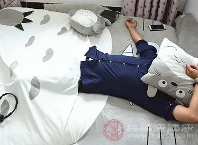 失眠怎么办 适当锻炼可以缓解这症状