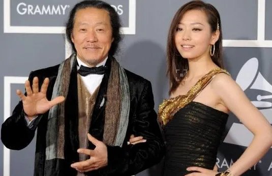 张靓颖受邀出席格莱美了吗?